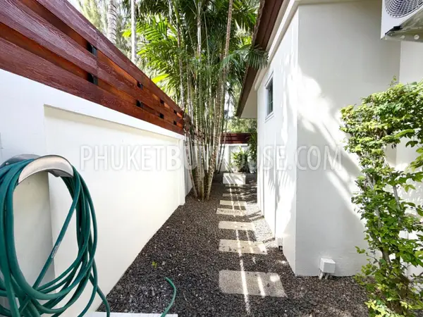 NAI23138: 3-Bedroom Private Pool Villa in Nai Harn, Phuket. Fotoğraf #26