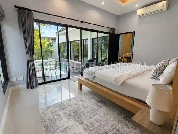 LAY23147: Grand Deluxe Garden Poolside 2-Bedroom Villa For Rent in Phuket. Photo #16