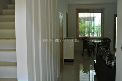 PHU3989: Modern Townhouse with 2 bedrooms and Communal Pool in Phuket. Photo #6