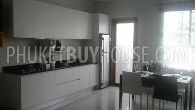 PHU3990: 2 bedroom townhouse for sale in Phuket Town. Photo #6