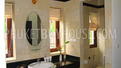 CHA4080: 8 Bedrooms Villa with Tennis court, sea views. Photo #7