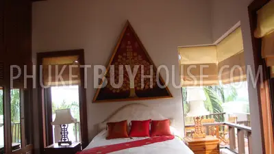 CHA4080: 8 Bedrooms Villa with Tennis court, sea views. Photo #15