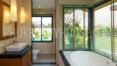 NAI4059: Three Bedroom new villa in heart of Nai Harn. Fotoğraf #10