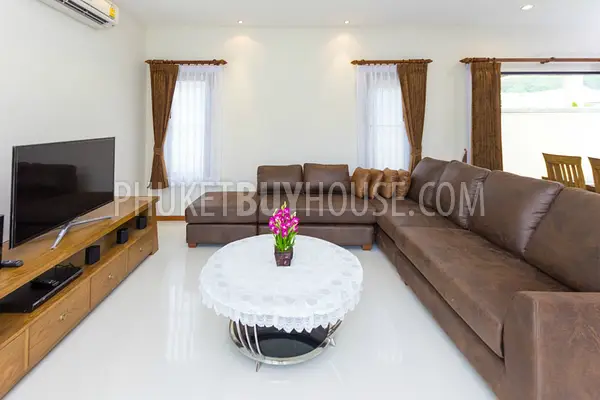 NAI4059: Three Bedroom new villa in heart of Nai Harn. Photo #36