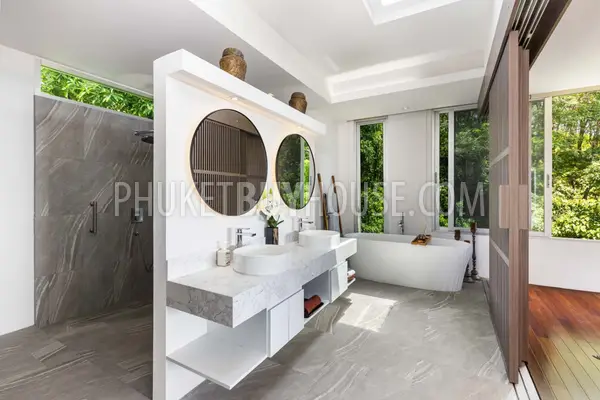 LAY21722: Five Bedroom Villa With Ocean Views in Layan. Photo #18