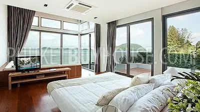 RAW4150: Beach front 3 Bedroom Villa in Rawai. Photo #16
