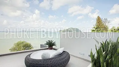 RAW4150: Beach front 3 Bedroom Villa in Rawai. Photo #20