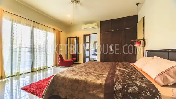 NAI21750: Two Bedroom Villa with a Pool in Nai Harn Area. Photo #6