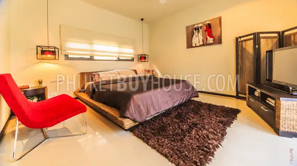 NAI21750: Two Bedroom Villa with a Pool in Nai Harn Area. Photo #18