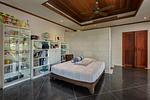 RAW21752: Five Bedroom Luxury Villa in Rawai. Thumbnail #11