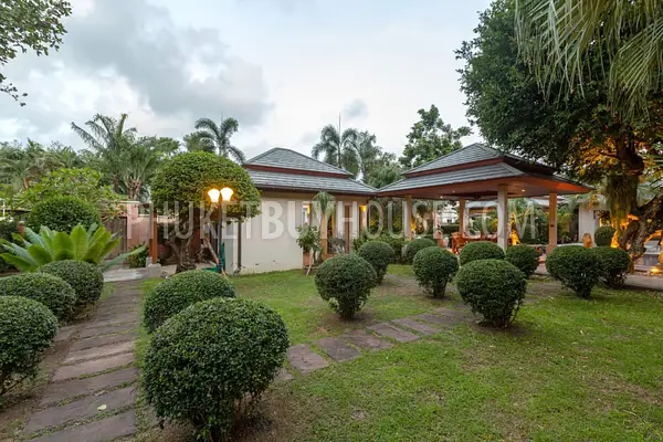 RAW21752: Five Bedroom Luxury Villa in Rawai. Photo #31