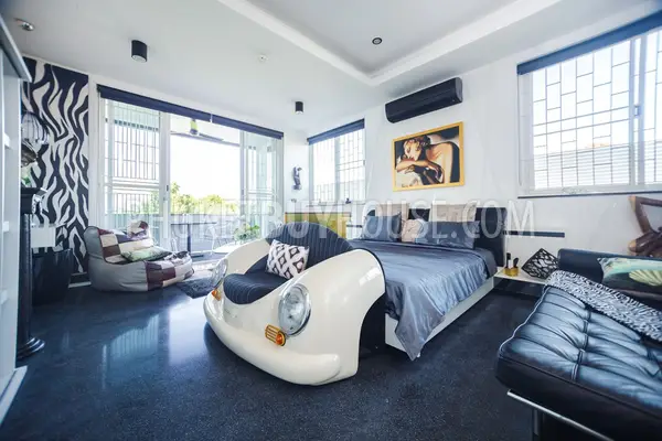 NAI4260: Luxury sea view villa with 7 bedrooms and pool in Nai Harn. Photo #10