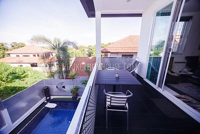NAI4260: Luxury sea view villa with 7 bedrooms and pool in Nai Harn. Photo #11