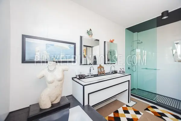NAI4260: Luxury sea view villa with 7 bedrooms and pool in Nai Harn. Photo #13