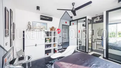 NAI4260: Luxury sea view villa with 7 bedrooms and pool in Nai Harn. Photo #15
