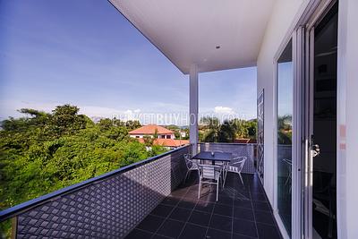 NAI4260: Luxury sea view villa with 7 bedrooms and pool in Nai Harn. Photo #16