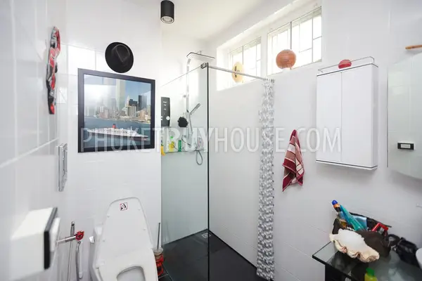 NAI4260: Luxury sea view villa with 7 bedrooms and pool in Nai Harn. Photo #34