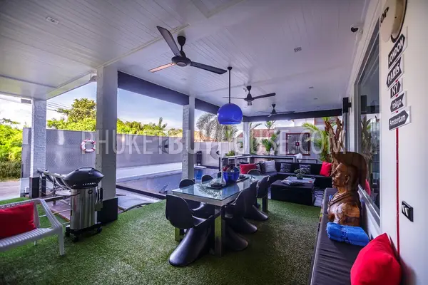 NAI4260: Luxury sea view villa with 7 bedrooms and pool in Nai Harn. Photo #43