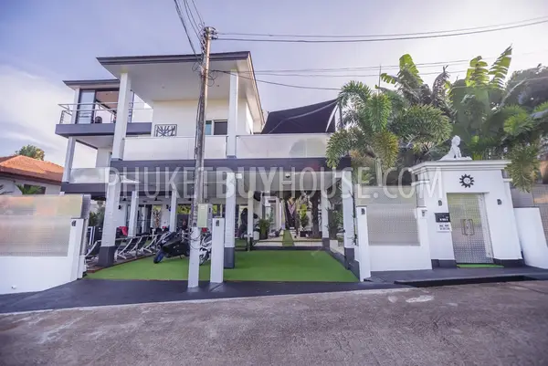 NAI4260: Luxury sea view villa with 7 bedrooms and pool in Nai Harn. Photo #44