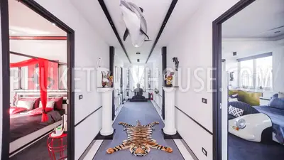 NAI4260: Luxury sea view villa with 7 bedrooms and pool in Nai Harn. Photo #45