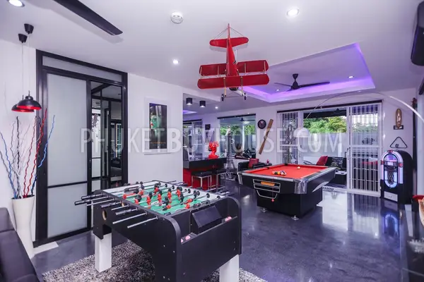 NAI4260: Luxury sea view villa with 7 bedrooms and pool in Nai Harn. Photo #65