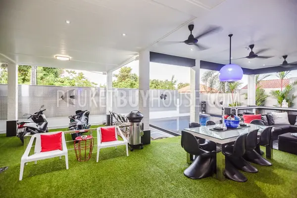 NAI4260: Luxury sea view villa with 7 bedrooms and pool in Nai Harn. Photo #71