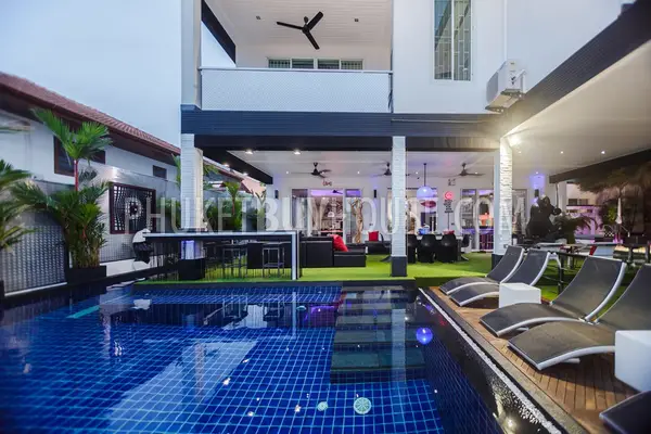 NAI4260: Luxury sea view villa with 7 bedrooms and pool in Nai Harn. Photo #77