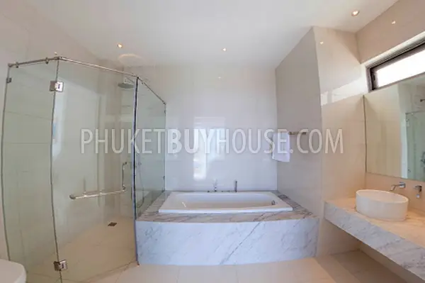 KAT4197: An exclusive luxury 3 bedroom unit with sea view in Phuket. Photo #38