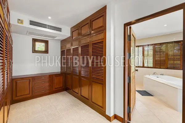 KAM21765: Three Villas with 7 Bedrooms in Total in Kamala Area. Photo #52