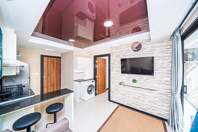 RAW21768: One bedroom apartment for rent. Rawai Beach Condominium. Photo #1