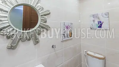 NAI4206: Two bedroom apartment with pool access. Photo #8