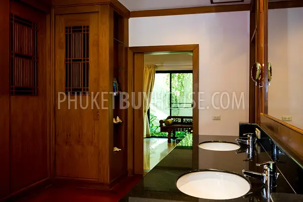 NAI4288: Spacious 4 bedroom villa with pool in Nai Harn for sale. Hot offer!. Photo #1