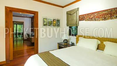 NAI4288: Spacious 4 bedroom villa with pool in Nai Harn for sale. Hot offer!. Photo #2