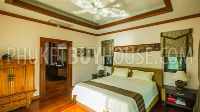 NAI4288: Spacious 4 bedroom villa with pool in Nai Harn for sale. Hot offer!. Photo #3