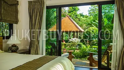 NAI4288: Spacious 4 bedroom villa with pool in Nai Harn for sale. Hot offer!. Photo #7