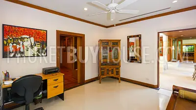 NAI4288: Spacious 4 bedroom villa with pool in Nai Harn for sale. Hot offer!. Photo #8