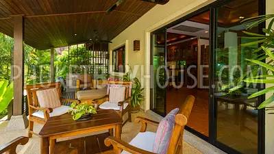 NAI4288: Spacious 4 bedroom villa with pool in Nai Harn for sale. Hot offer!. Photo #9