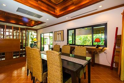 NAI4288: Spacious 4 bedroom villa with pool in Nai Harn for sale. Hot offer!. Photo #14