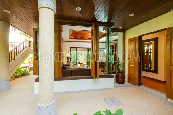 NAI4288: Spacious 4 bedroom villa with pool in Nai Harn for sale. Hot offer!. Photo #22