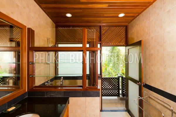 NAI4288: Spacious 4 bedroom villa with pool in Nai Harn for sale. Hot offer!. Photo #27