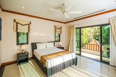 NAI4288: Spacious 4 bedroom villa with pool in Nai Harn for sale. Hot offer!. Photo #29