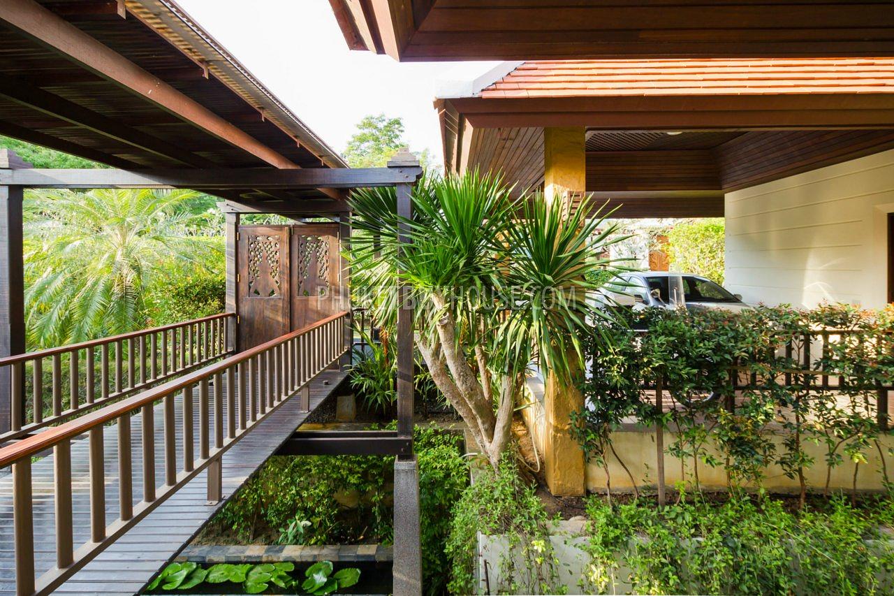 NAI4288: Spacious 4 bedroom villa with pool in Nai Harn for sale. Hot offer!. Photo #40