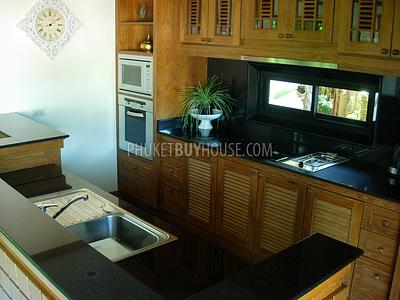 NAI4294: Spacious 3 bedroom villa with pool in Nai Harn for sale. Photo #7