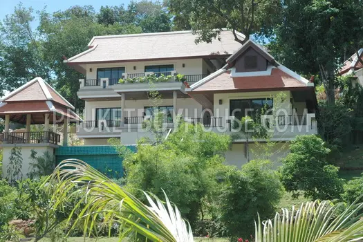 NAI4294: Spacious 3 bedroom villa with pool in Nai Harn for sale. Photo #11