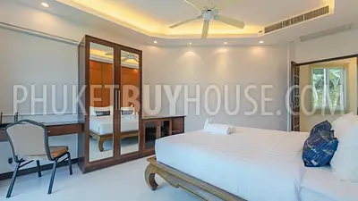 PAT21801: Four Bedroom Seaview Villa in Patong. Photo #6