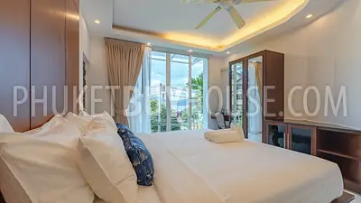 PAT21801: Four Bedroom Seaview Villa in Patong. Photo #12