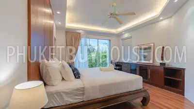 PAT21801: Four Bedroom Seaview Villa in Patong. Photo #19