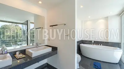 PAT21801: Four Bedroom Seaview Villa in Patong. Photo #52