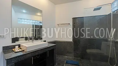 PAT21801: Four Bedroom Seaview Villa in Patong. Photo #49