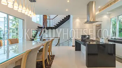 PAT21801: Four Bedroom Seaview Villa in Patong. Photo #56